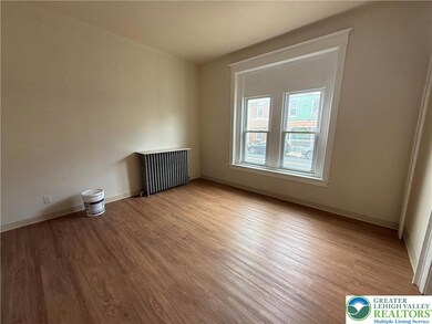 305 N 2nd St unit 1, Allentown, PA 18102 - photo 4