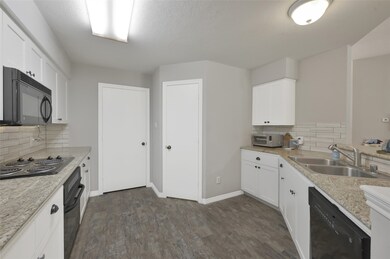 803 Shadberry Dr, Magnolia, TX 77354 - photo 7