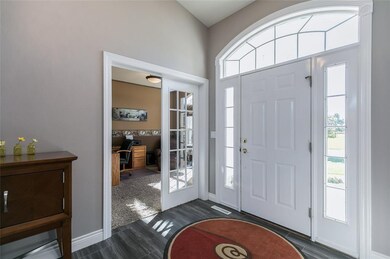 5528 W Mustang Rd, Cedar Rapids, IA 52411 - photo 6