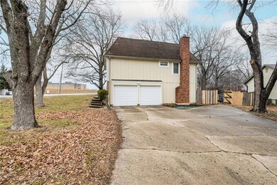 9901 Rosehill Rd, Lenexa, KS 66215 - photo 3