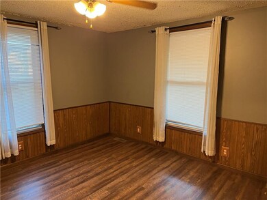 1813 S Center St, Terre Haute, IN 47802 - photo 7