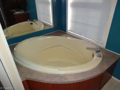 5965 Union Grove Church Rd, Seagrove, NC 27341 - photo 7