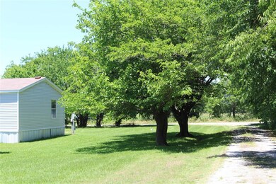 112 Geis Dr, Pottsboro, TX 75076 - photo 4