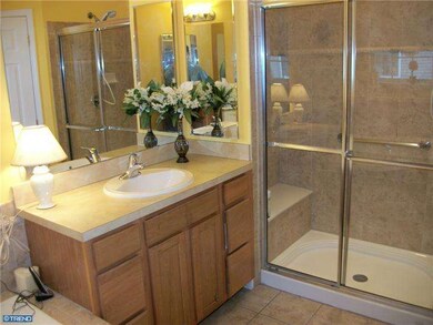 28 Mansion Dr, Swedesboro, NJ 08085 - photo 4