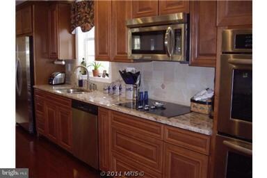 2420 Eugene Ave, Sparrows Point, MD 21219 - photo 3