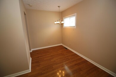 4127 Chandler Dr, Columbus, OH 43213 - photo 4