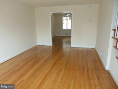 588 Lucia Ave, Baltimore, MD 21229 - photo 5