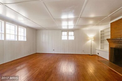 407 5th Ave, Washington Grove, MD 20880 - photo 4