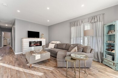 106 Sycamore Ln unit 106, Taunton, MA 02780 - photo 6