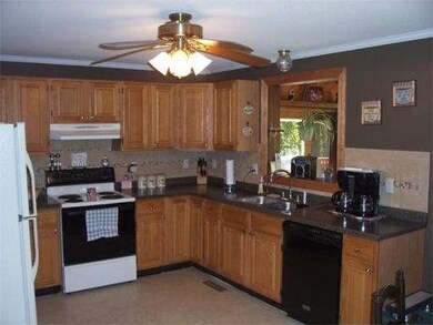 1164 Dunhamtown Rd, Brimfield, MA 01010 - photo 3