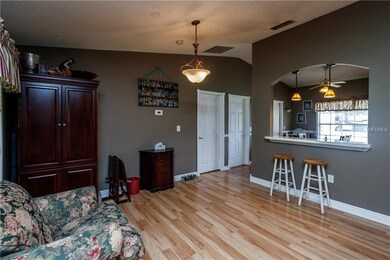 Breakfast Bar/Dining Area