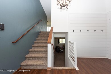 35 15th ST E New England-5