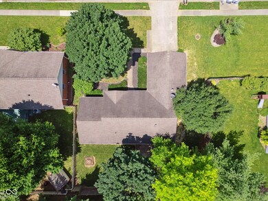 4611 29th St, Columbus, IN 47203 - photo 4