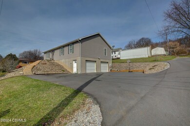 703 Pine St, Milton, PA 17847 - photo 2