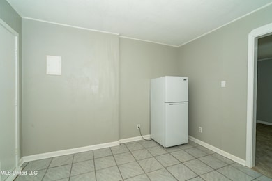2 Aladdin Dr-00166