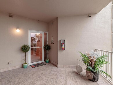 201 Vintage Bay Dr Unit b12 Marco Island