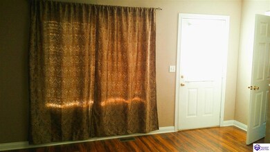 138 Sapphire Ct, Bardstown, KY 40004 - photo 5