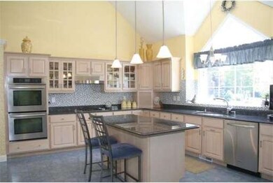 4 Cortland Dr, Hudson, MA 01749 - photo 3