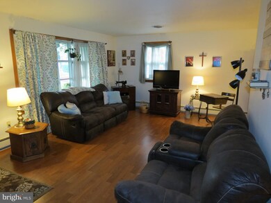 1152 S Forge Rd, Palmyra, PA 17078 - photo 2