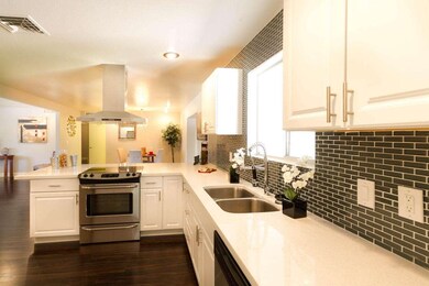 07 - Kitchen