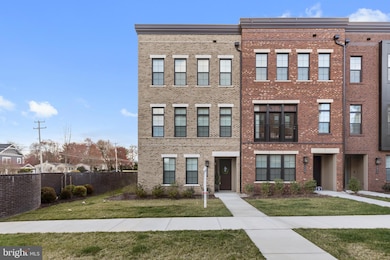 7507 Sawyer Farm Way unit 2001, McLean, VA 22102 - photo 2