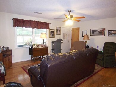 130 Shadowgate Dr, Shelby, NC 28152 - photo 4