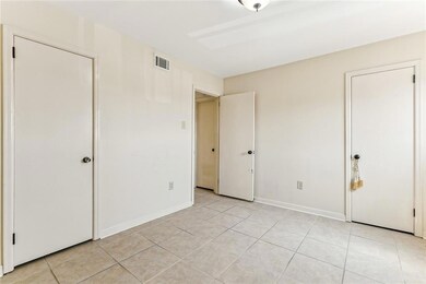 6901 Veterans Memorial Blvd unit 47, Metairie, LA 70003 - photo 5