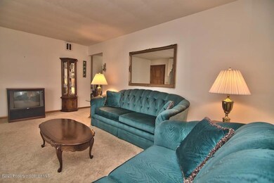 308 Schrader St, Taylor, PA 18517 - photo 6