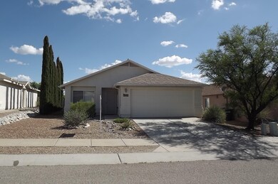 10224 E Desert Crossings Way, Tucson, AZ 85747 - photo 2
