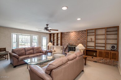 Family Room Mescal-7