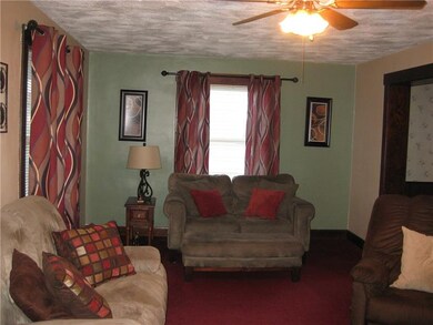 644 Maple St, Indiana, PA 15701 - photo 5