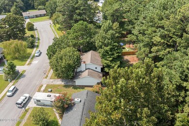 605 Walden Place, Jacksonville, NC 28546 - photo 2