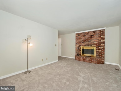 7081 Macbeth Way, Sykesville, MD 21784 - photo 7