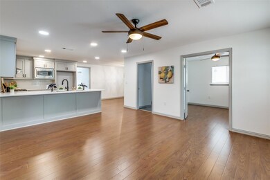 8525 Sussex Ct, Fort Worth, TX 76108 - photo 6