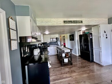 12111 E Merilane, Columbus, IN 47203 - photo 3