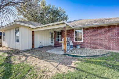 6313 Carrizo Dr, Granbury, TX 76049 - photo 7