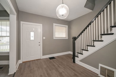 39 N Saint James St, Waukegan, IL 60085 - photo 3