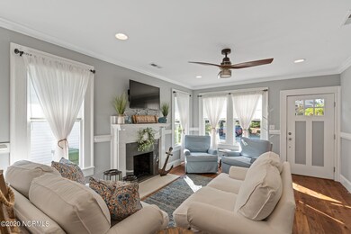 PhotoLivingRm1
