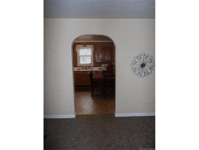 2749 Edgewood Ln, New Albany, IN 47150 - photo 4