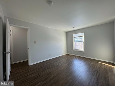 862 Quince Orchard Blvd unit 202, Gaithersburg, MD 20878 - photo 2
