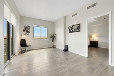 Extra sitting room, ready to make it your dream of