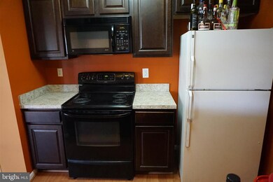 7844 Cornerstone Way unit 8, Windsor Mill, MD 21244 - photo 4