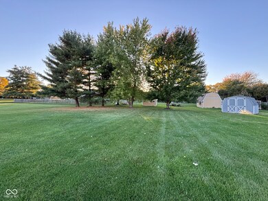 3640 S Applegate Dr, New Palestine, IN 46163 - photo 7