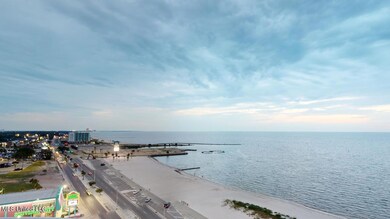 1005OC East Gulf View