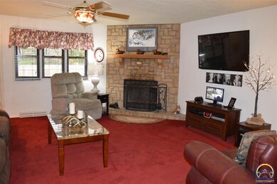 2102 SW 66th St, Topeka, KS 66619 - photo 7