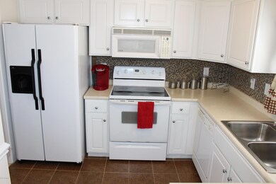 310 Primrose Ln, Winterville, NC 28590 - photo 4