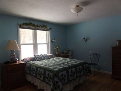 100 Saunders St, Gardner, MA 01440 - photo 7