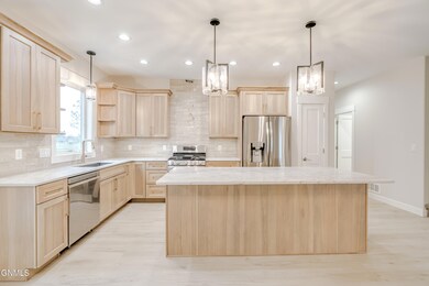 4314 Downing St, Bismarck, ND 58504 - photo 6