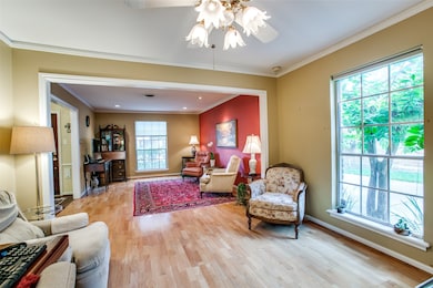 10042 Chevy Chase Dr, Houston, TX 77042 - photo 6