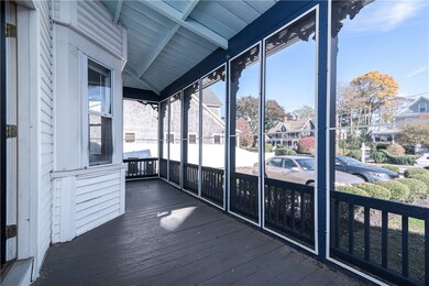 75 Caswell St unit 1, Narragansett, RI 02882 - photo 5